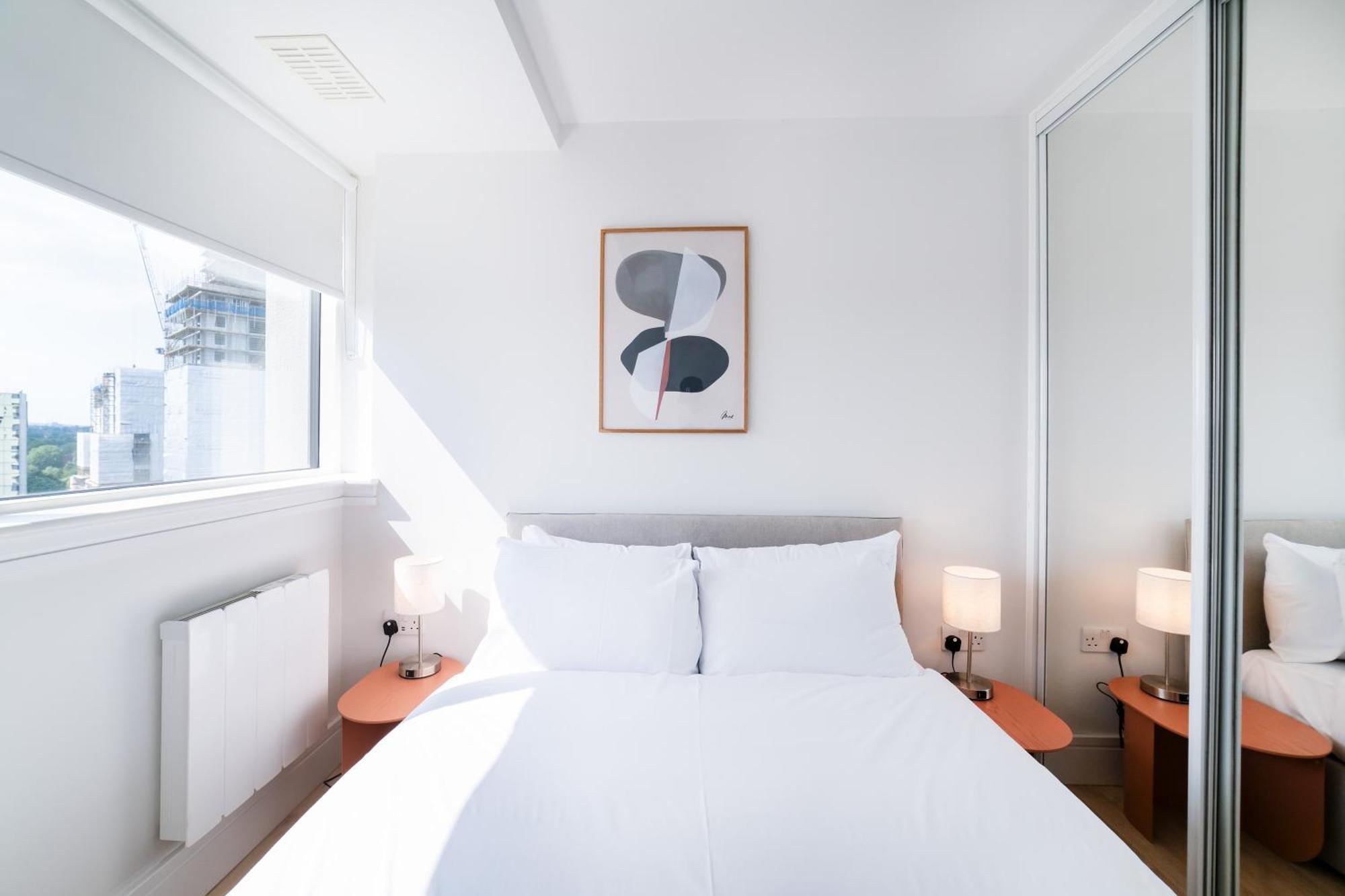 Stylish Retreats On Olympic Way Lejlighed London Eksteriør billede