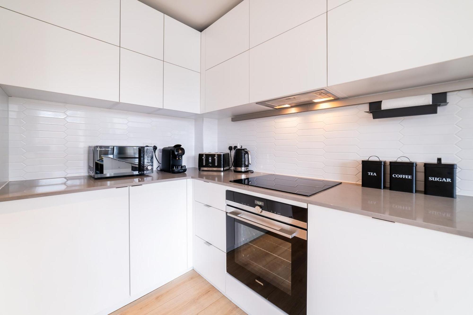 Stylish Retreats On Olympic Way Lejlighed London Eksteriør billede