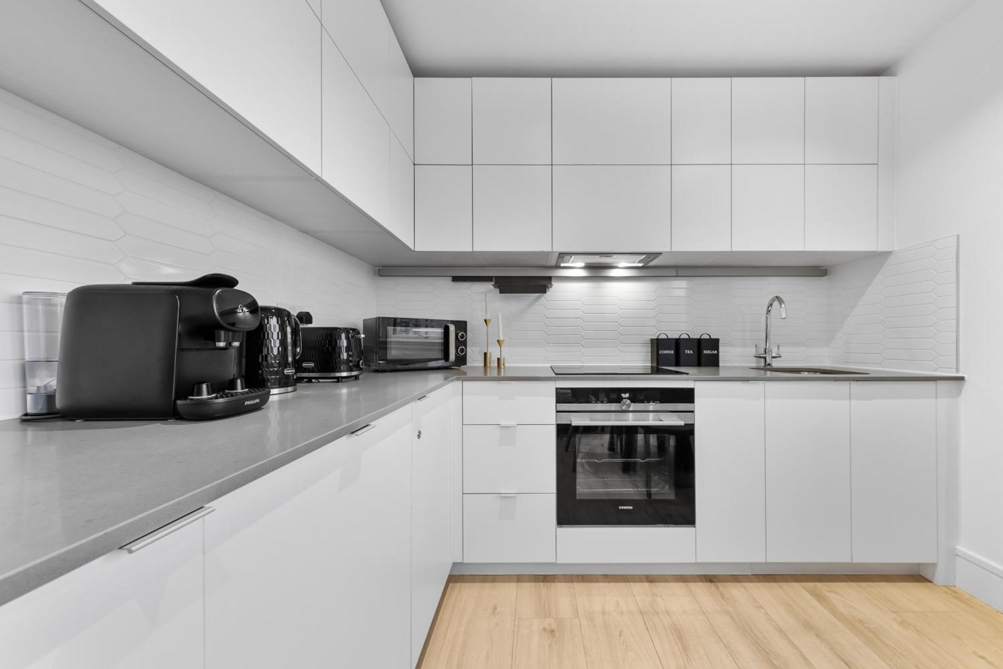 Stylish Retreats On Olympic Way Lejlighed London Eksteriør billede